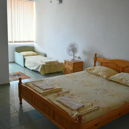 Guest House Pensiune *