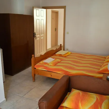 Guest House Pensiune *