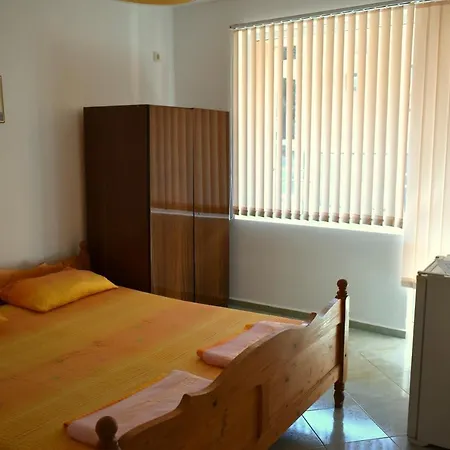 Guest House Pensiune *